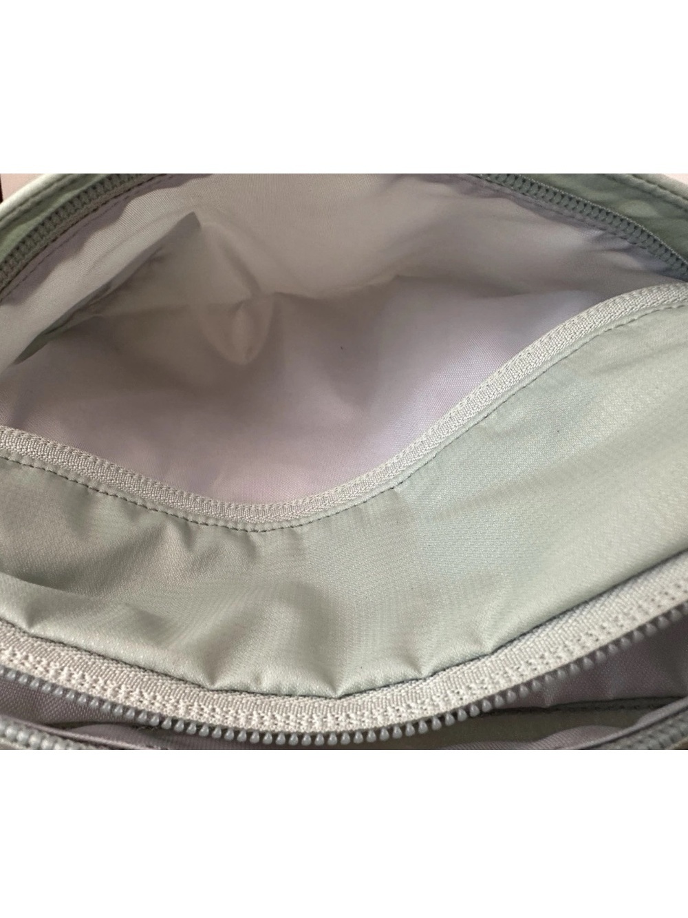 ARC’TERYX Heliad 6L Stone Green Crossbody Bag Tags Cut Off, Otherwise New - Picture 4 of 10